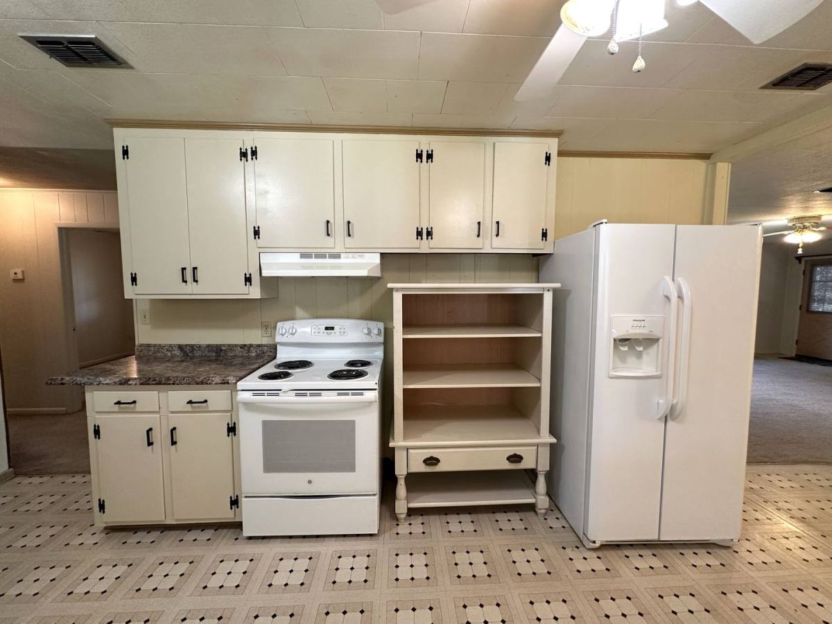 House for rent at 8101 4th Ave, Laurel Hill, FL 32567