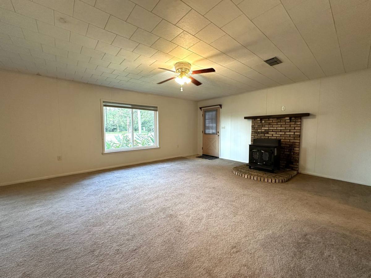 House for rent at 8101 4th Ave, Laurel Hill, FL 32567