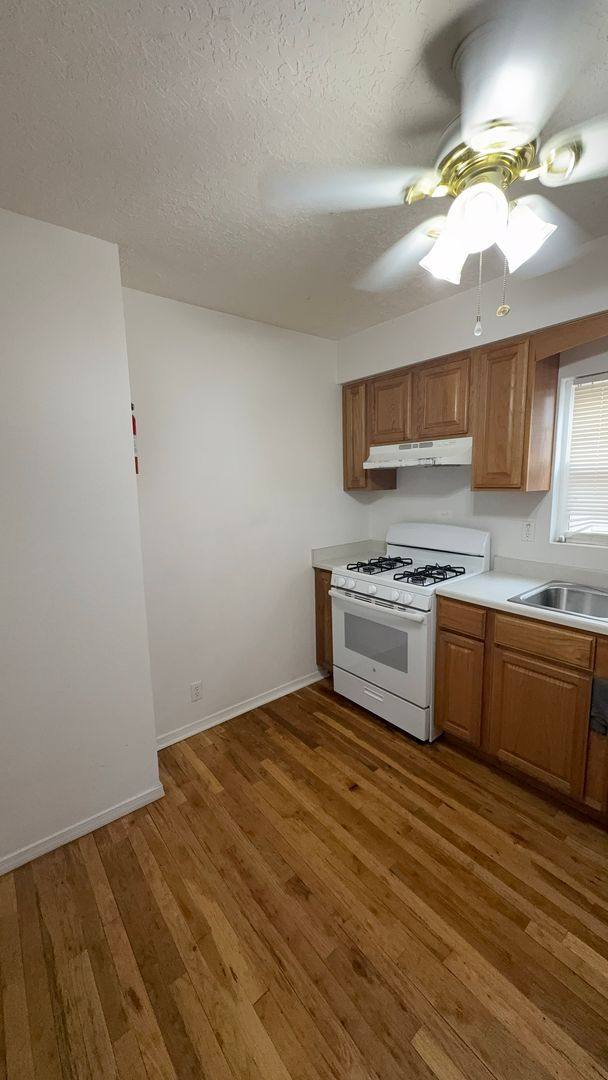 Apartment for rent at 1521 Gold Ave SE, Albuquerque, NM 87106