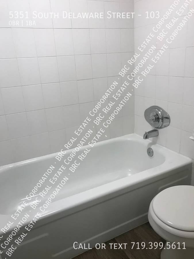 Apartment for rent at 5351 S Delaware St #103, Littleton, CO 80120