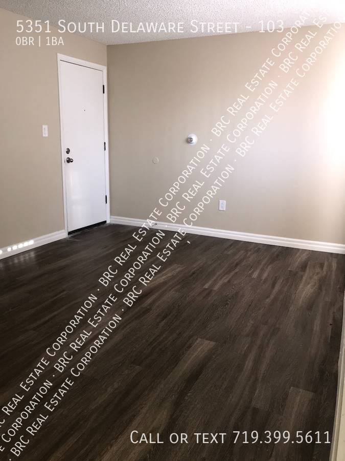 Apartment for rent at 5351 S Delaware St #103, Littleton, CO 80120