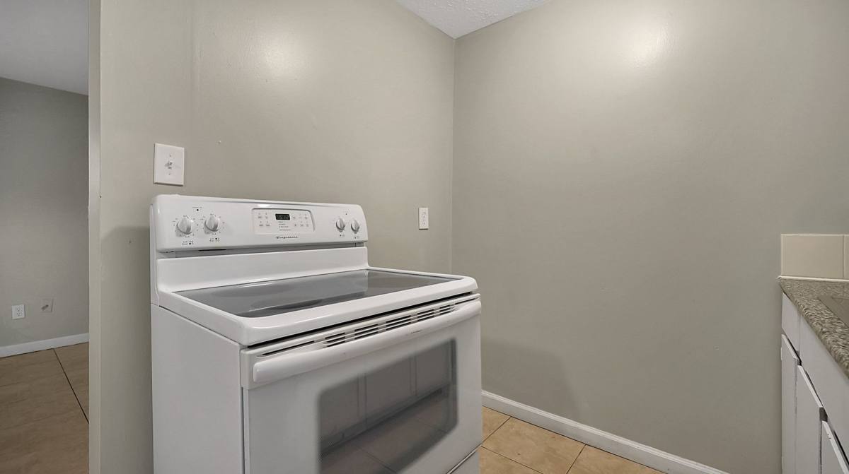 Apartment for rent at 1870 Dunbar Dr, Columbus, OH 43224
