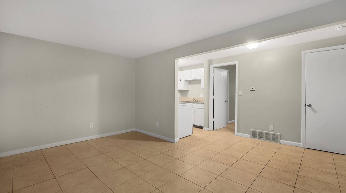 Apartment for rent at 1870 Dunbar Dr, Columbus, OH 43224