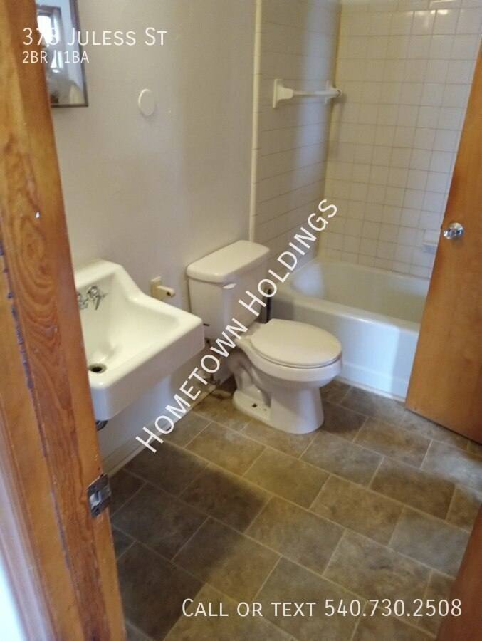 Apartment for rent at 378 Juless St, Danville, VA 24541