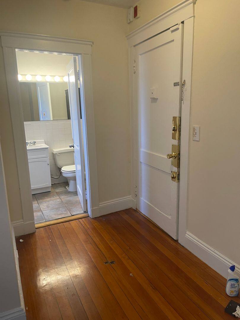 House for rent at 437 Cambridge St #5, Allston, MA 02134