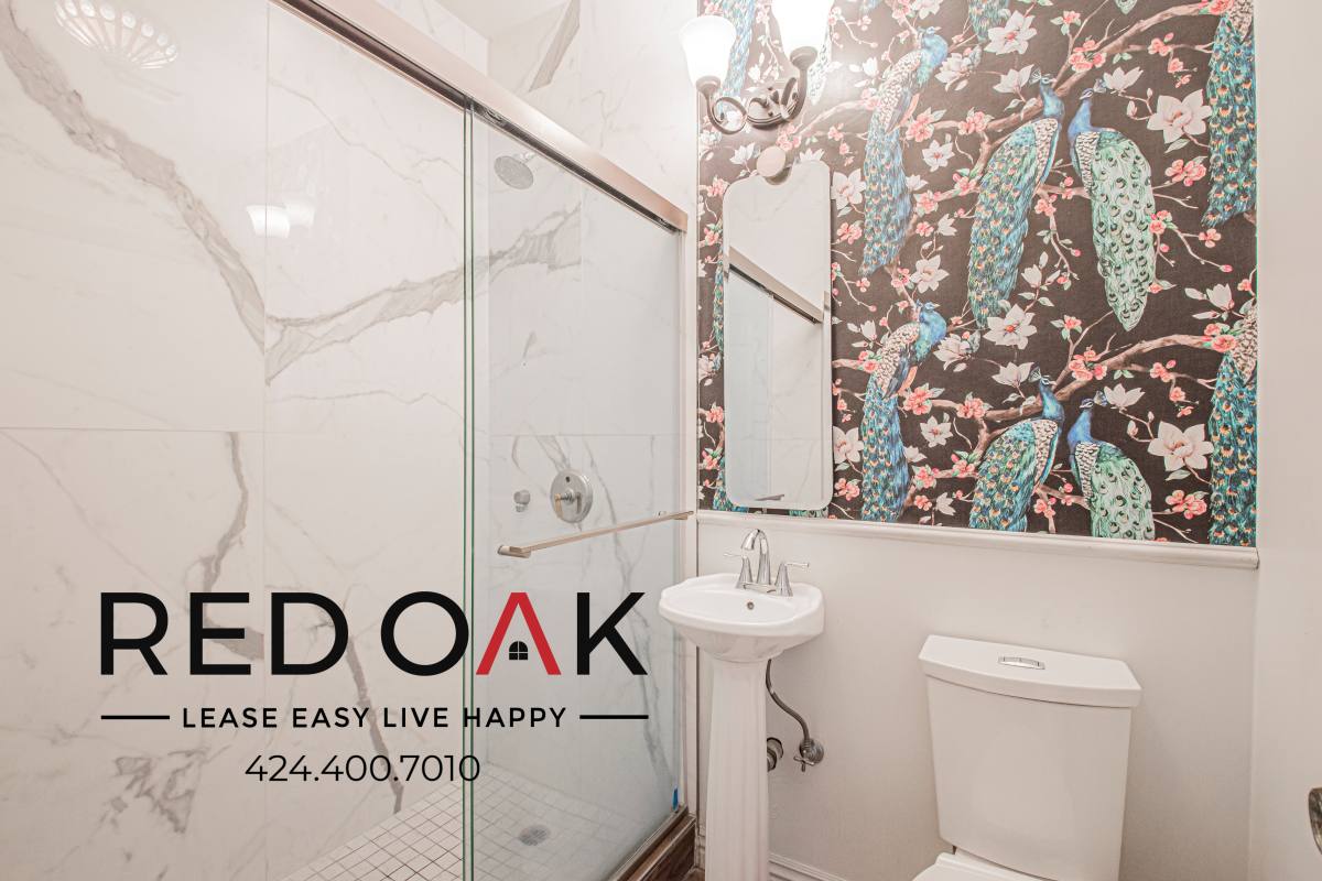 Apartment for rent at 2731 Beverly Blvd #410, Los Angeles, CA 90057
