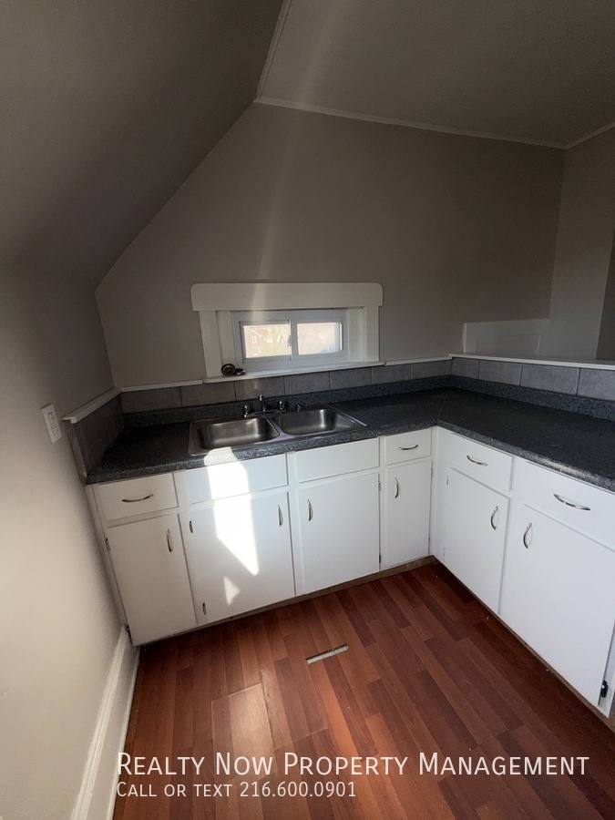 Apartment for rent at 1344 S Green Rd #2, Cleveland, OH 44121