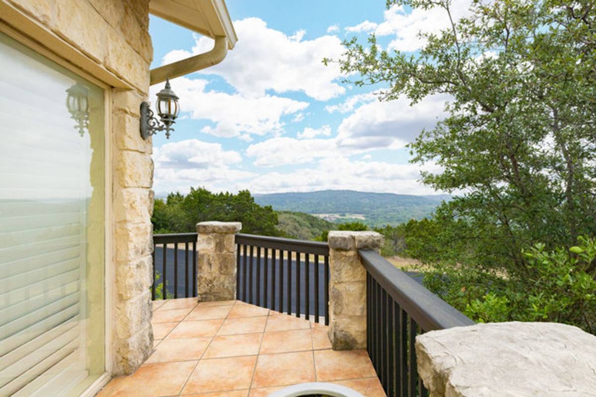 House for rent at 17119 Terra Rosa, Helotes, TX 78023