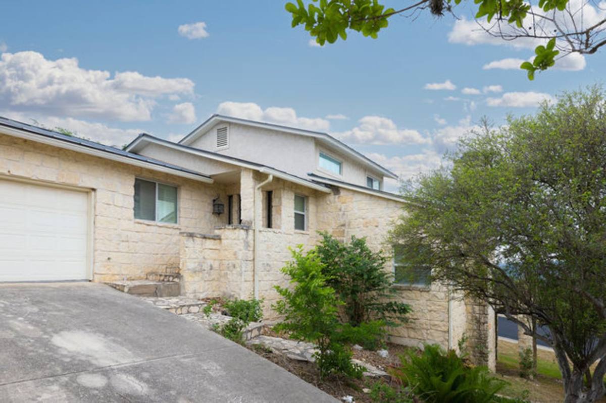 House for rent at 17119 Terra Rosa, Helotes, TX 78023