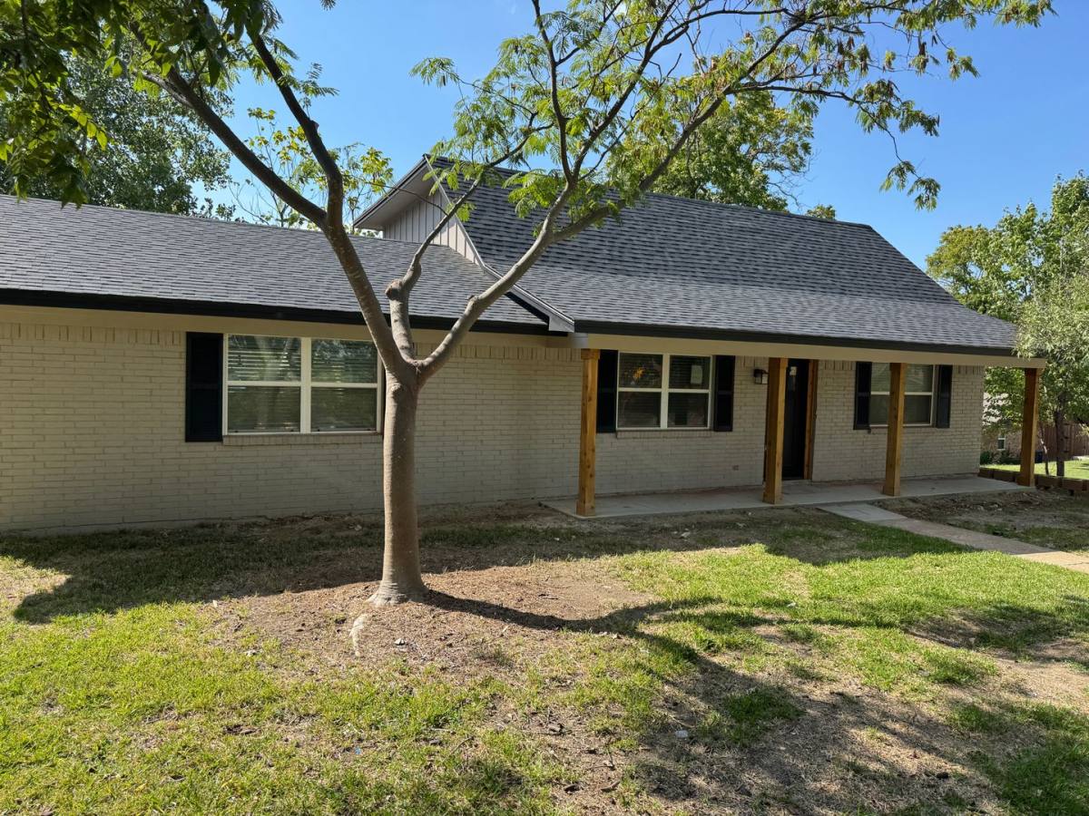 House for rent at 502 Rogers Way, Rockwall, TX 75087