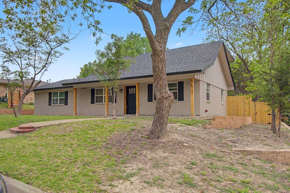 House for rent at 502 Rogers Way, Rockwall, TX 75087