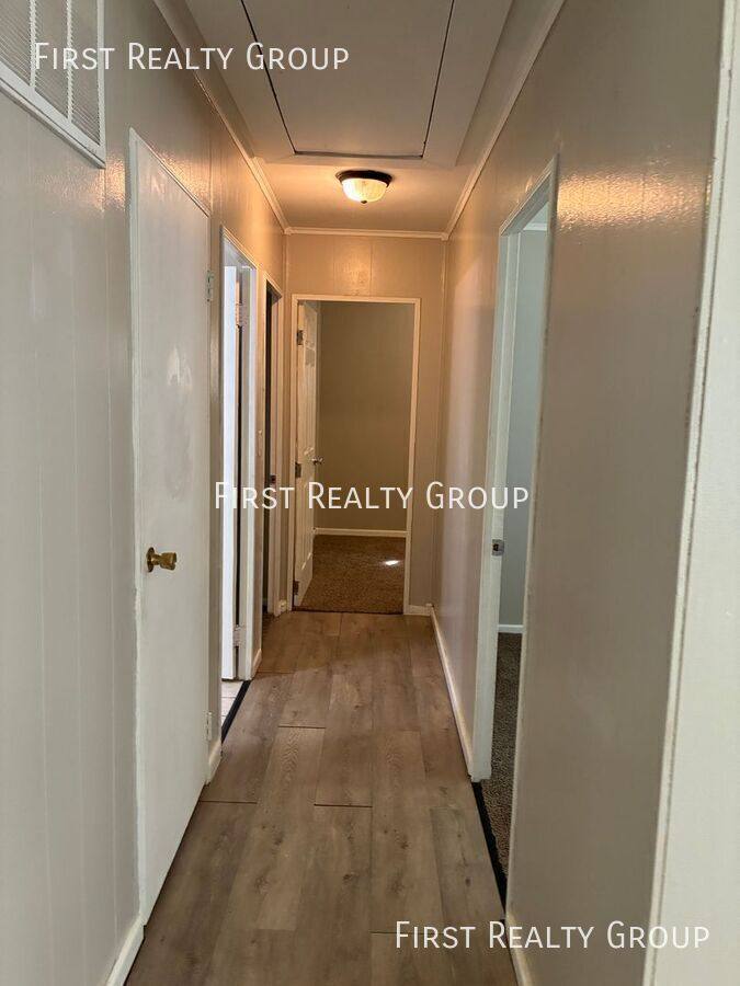 House for rent at 1498 Elaine St, Dayton, OH 45417