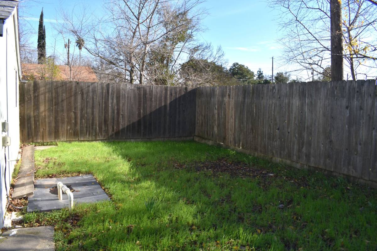 House for rent at 3996 Sierra Vista Ave, Sacramento, CA 95820