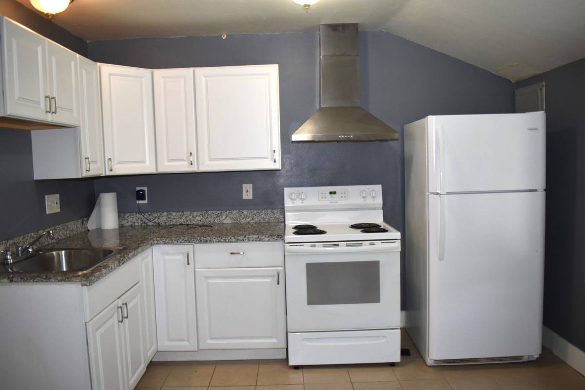 House for rent at 3996 Sierra Vista Ave, Sacramento, CA 95820