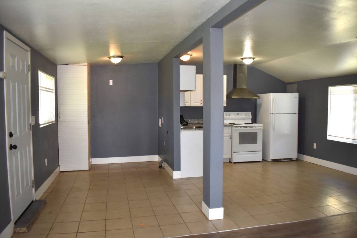 House for rent at 3996 Sierra Vista Ave, Sacramento, CA 95820