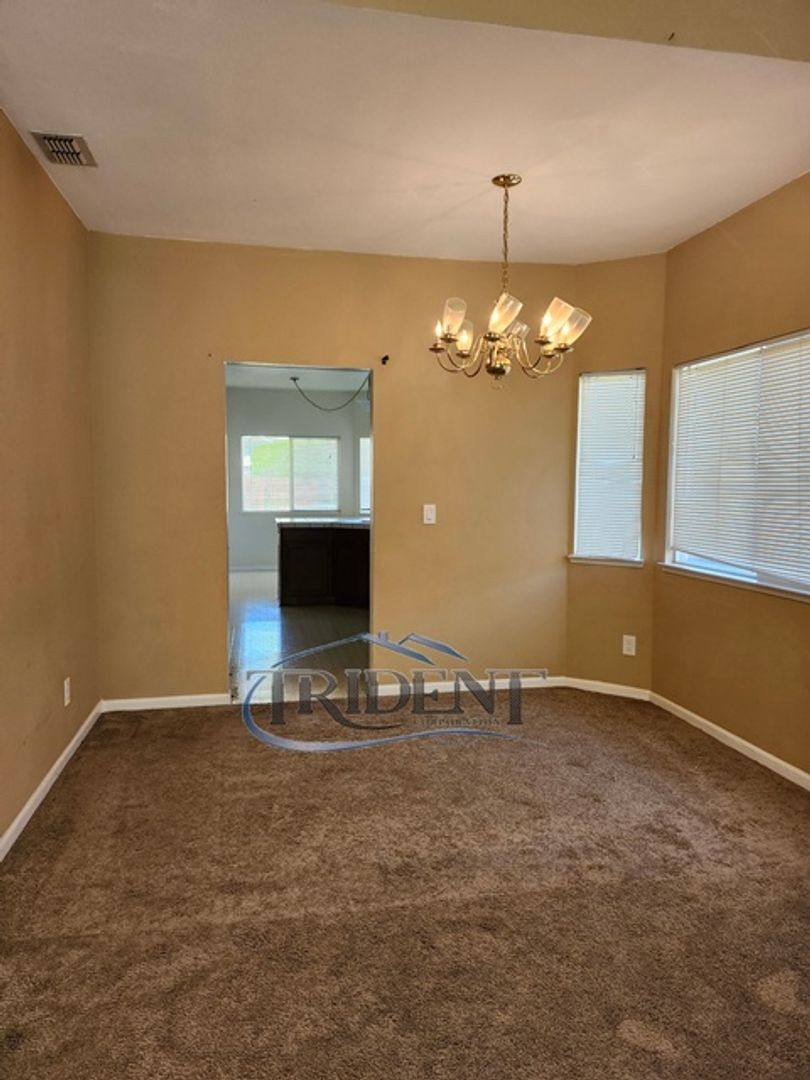 House for rent at 1105 Johnathan Dr, Yuba City, CA 95993
