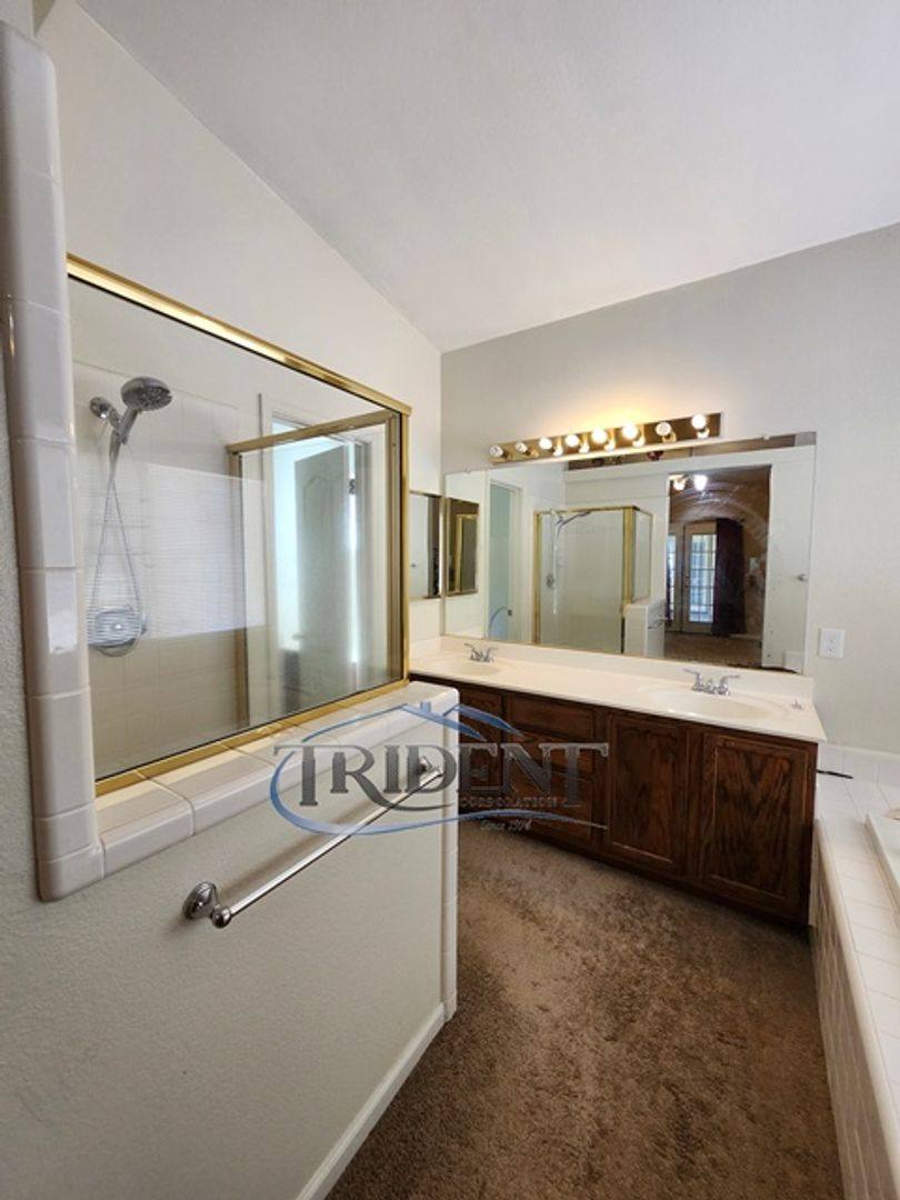 House for rent at 1105 Johnathan Dr, Yuba City, CA 95993