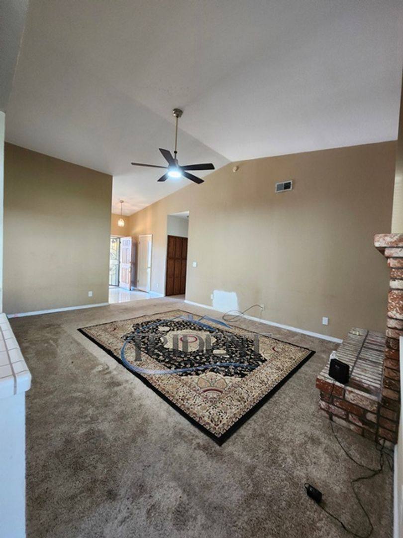 House for rent at 1105 Johnathan Dr, Yuba City, CA 95993