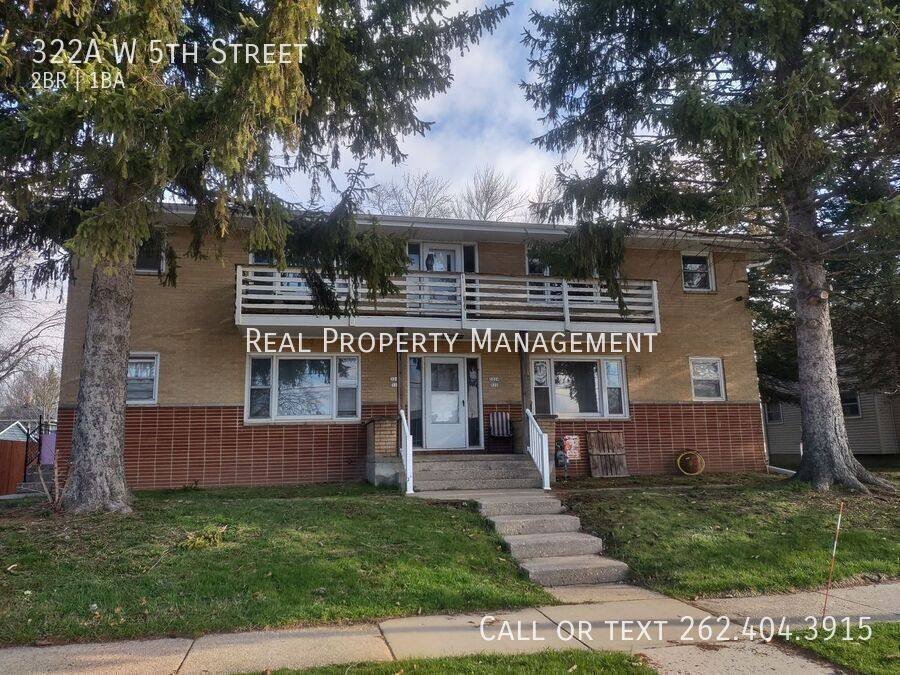 Apartment for rent at 322A W 5th St, Oconomowoc, WI 53066