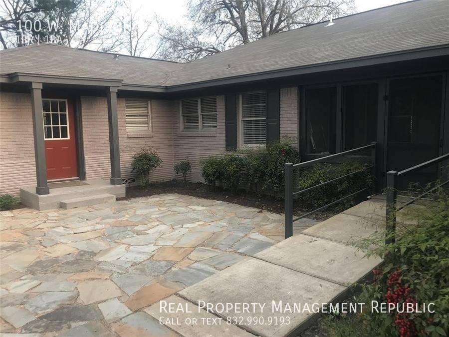House for rent at 100 W Madison #A, Trinity, TX 75862