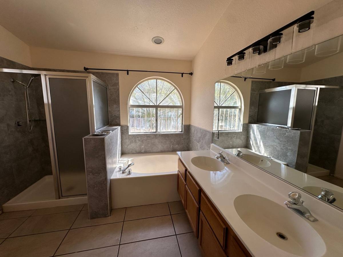 House for rent at 1585 Rowan Tree Dr, Las Vegas, NV 89123
