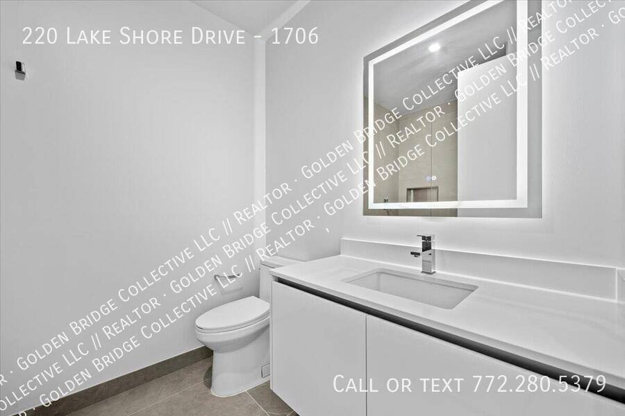 Apartment for rent at 220 Lake Shore Dr #1706, West Palm Beach, FL 33403