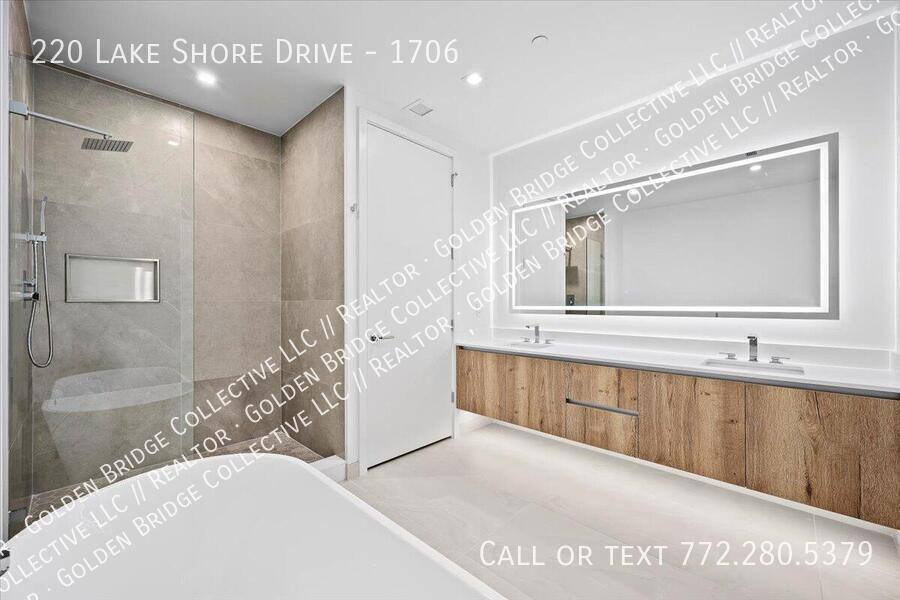 Apartment for rent at 220 Lake Shore Dr #1706, West Palm Beach, FL 33403