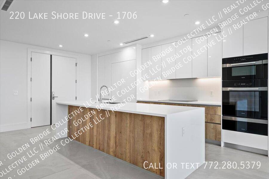 Apartment for rent at 220 Lake Shore Dr #1706, West Palm Beach, FL 33403