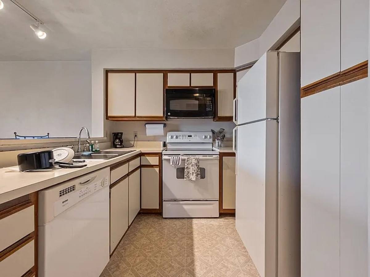 Apartment for rent at 1470 Seneca Dr, Blacksburg, VA 24060