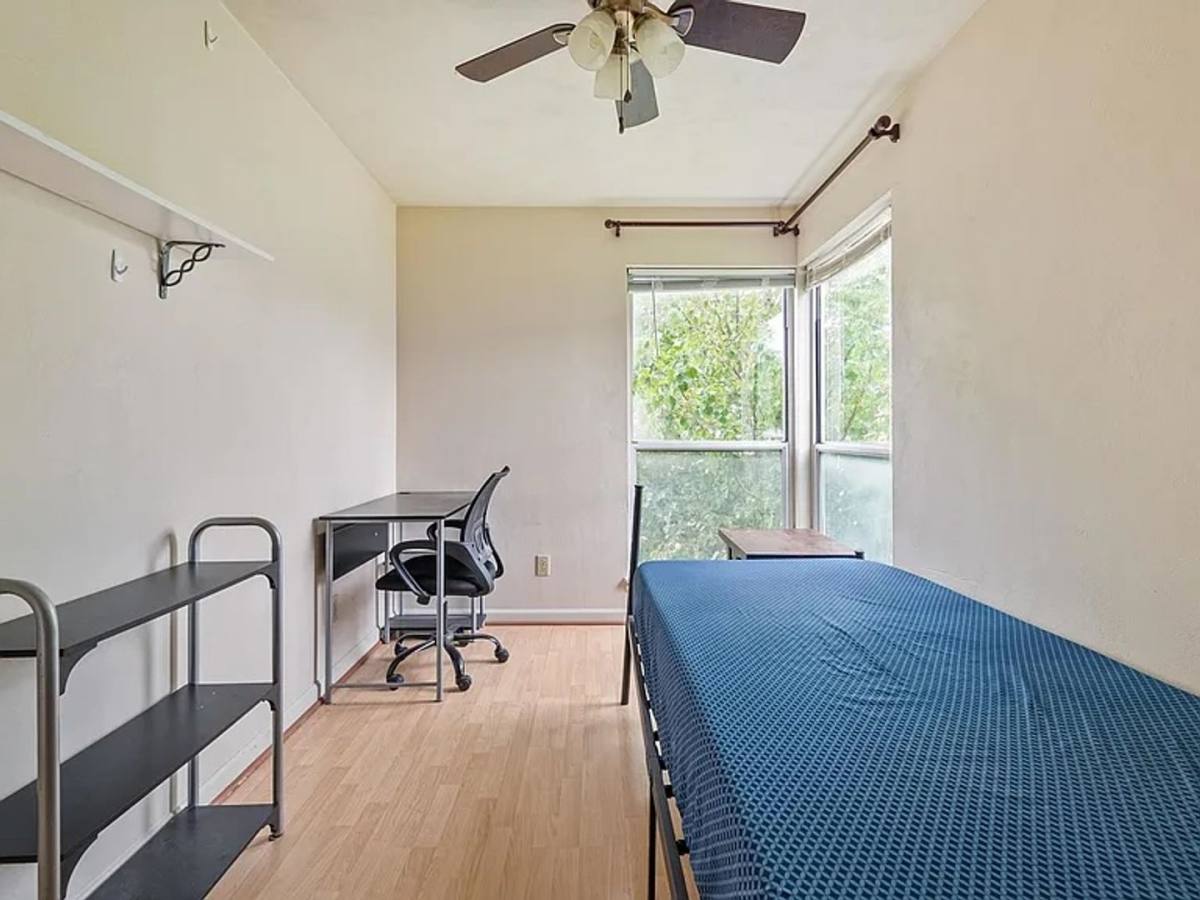 Apartment for rent at 1470 Seneca Dr, Blacksburg, VA 24060