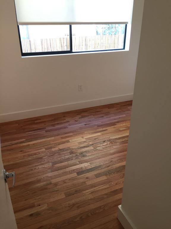 Apartment for rent at 132 N Alvarado St, Los Angeles, CA 90026
