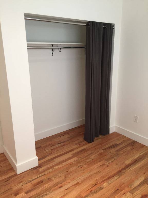Apartment for rent at 132 N Alvarado St, Los Angeles, CA 90026