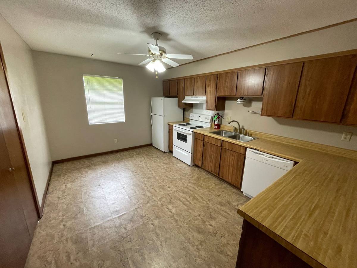 Apartment for rent at 107 Country Lane, Lafayette, LA 70508