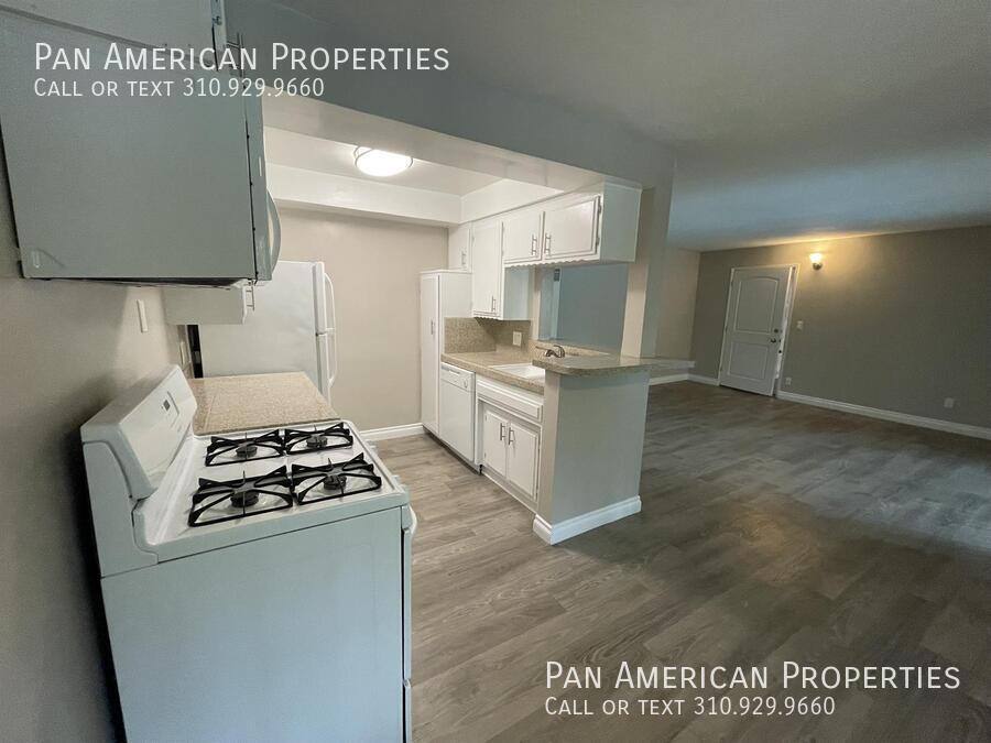 Apartment for rent at 400 Merrimac Way #55, Costa Mesa, CA 92626