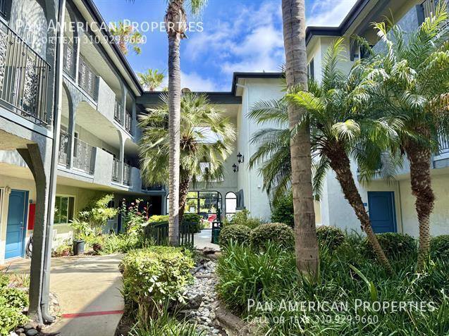 Apartment for rent at 400 Merrimac Way #55, Costa Mesa, CA 92626