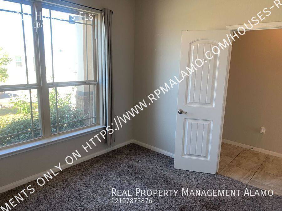 House for rent at 6814 Hibiscus Falls, San Antonio, TX 78218