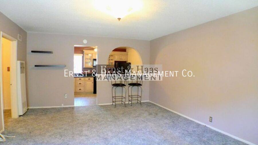 Apartment for rent at 640 E Carson St #5, Long Beach, CA 90807