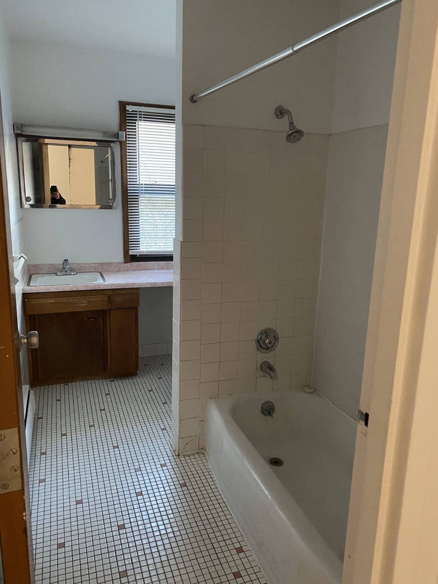 Apartment for rent at 2700 Humboldt Ave S, Minneapolis, MN 55408