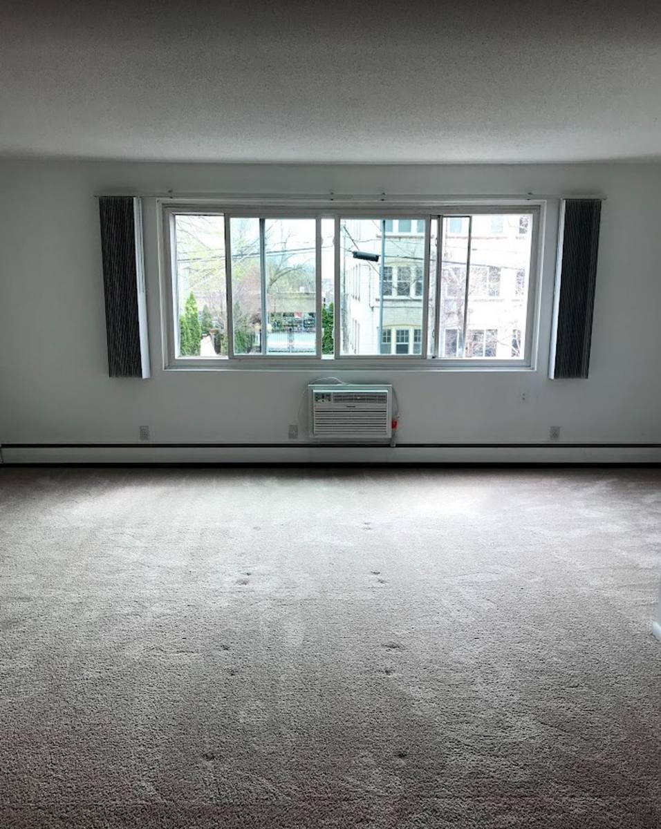 Apartment for rent at 2725 Humboldt Ave S, Minneapolis, MN 55408
