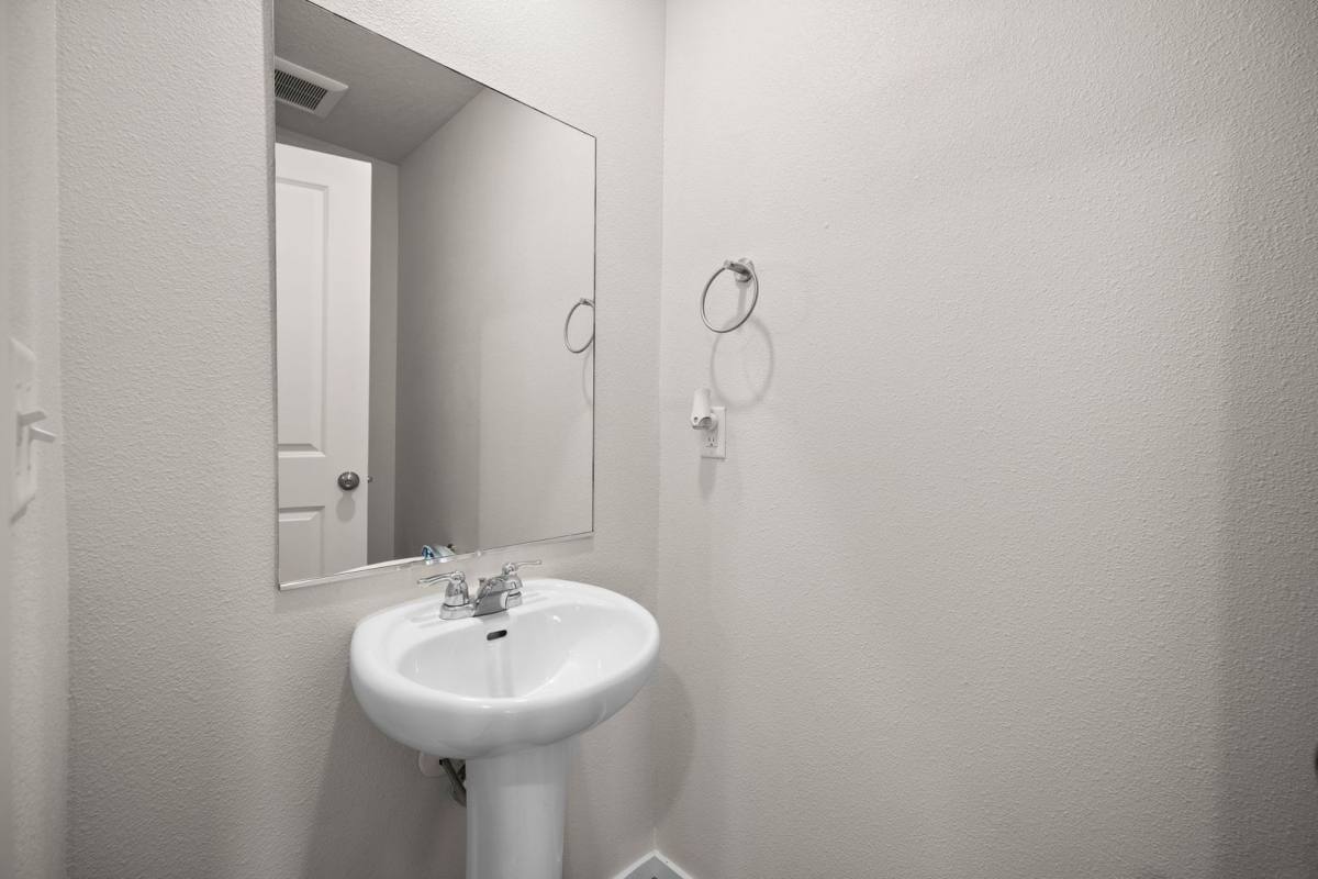 House for rent at 4440 W Bedford Ave, Spokane, WA 99208