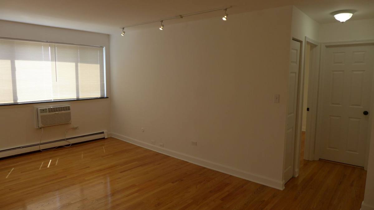 Apartment for rent at 5250 N Sheridan Rd, Chicago, IL 60640