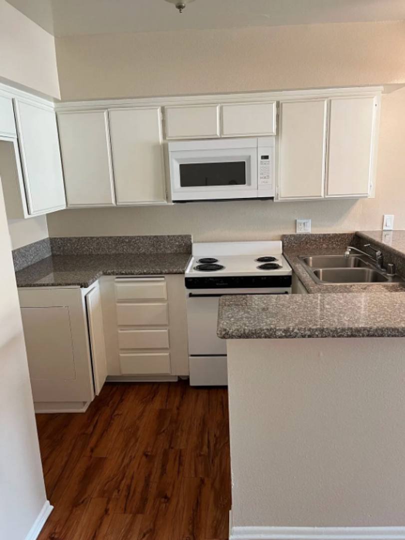 Apartment for rent at 15421 Van Buren St, Midway City, CA 92655