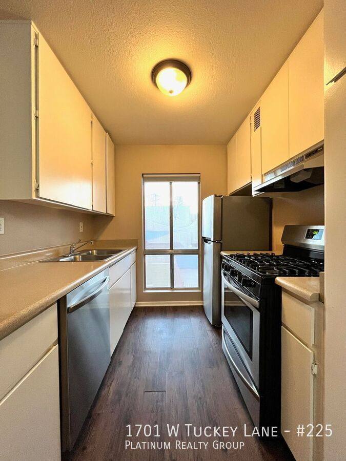 Condo for rent at 1701 W Tuckey Lane #225, Phoenix, AZ 85015