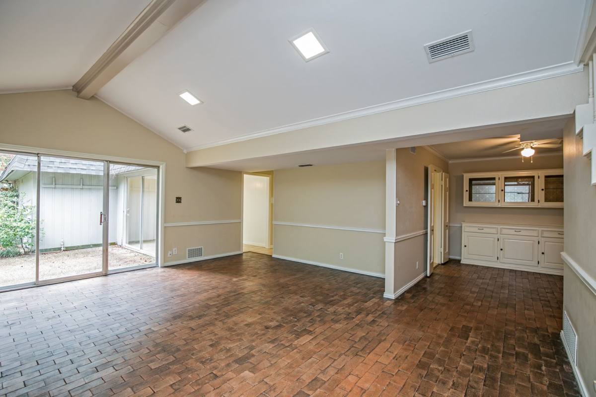 Apartment for rent at 3712 3714 Colony Park Dr, Tyler, TX 75701