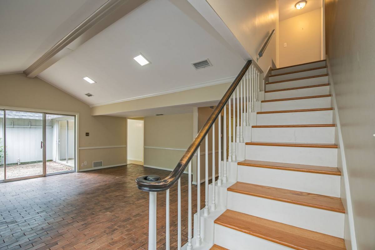 Apartment for rent at 3712 3714 Colony Park Dr, Tyler, TX 75701