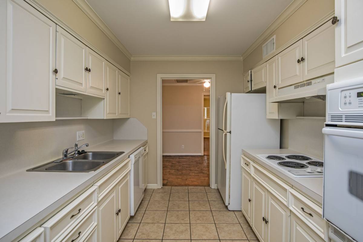 Apartment for rent at 3712 3714 Colony Park Dr, Tyler, TX 75701