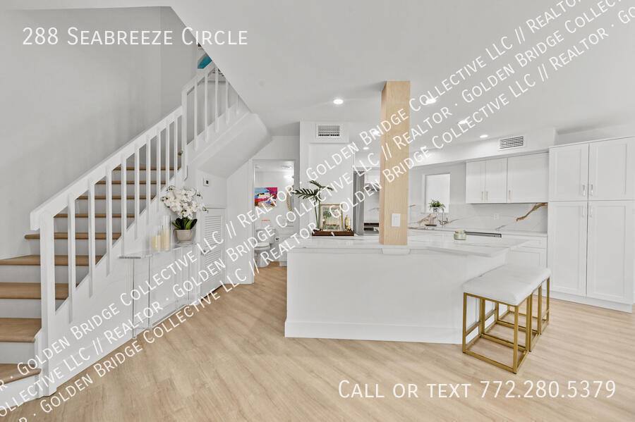 Townhouse for rent at 288 Seabreeze Circle, Jupiter, FL 33477