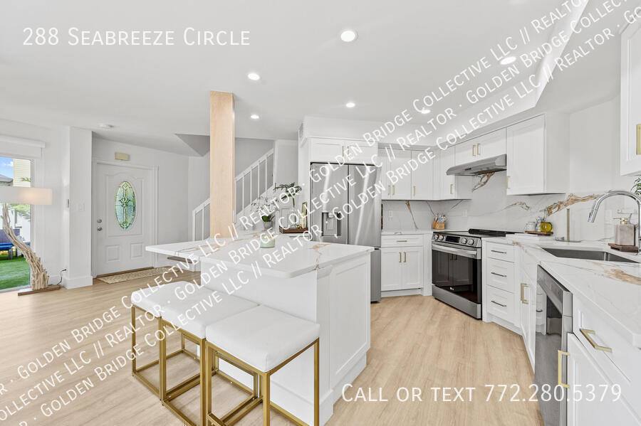 Townhouse for rent at 288 Seabreeze Circle, Jupiter, FL 33477