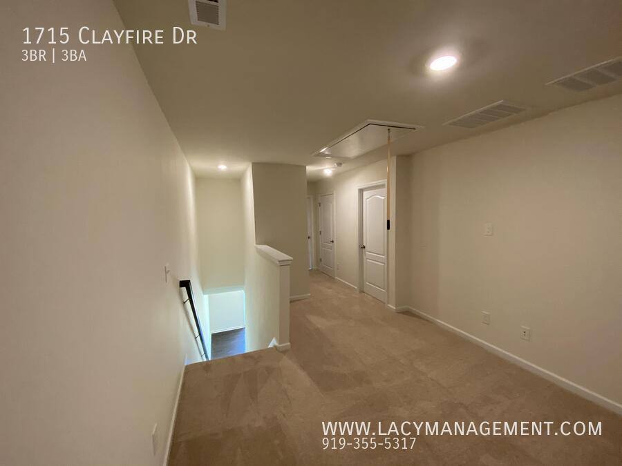 Townhouse for rent at 1715 Clayfire Dr, Cary, NC 27519