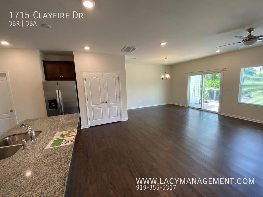Townhouse for rent at 1715 Clayfire Dr, Cary, NC 27519